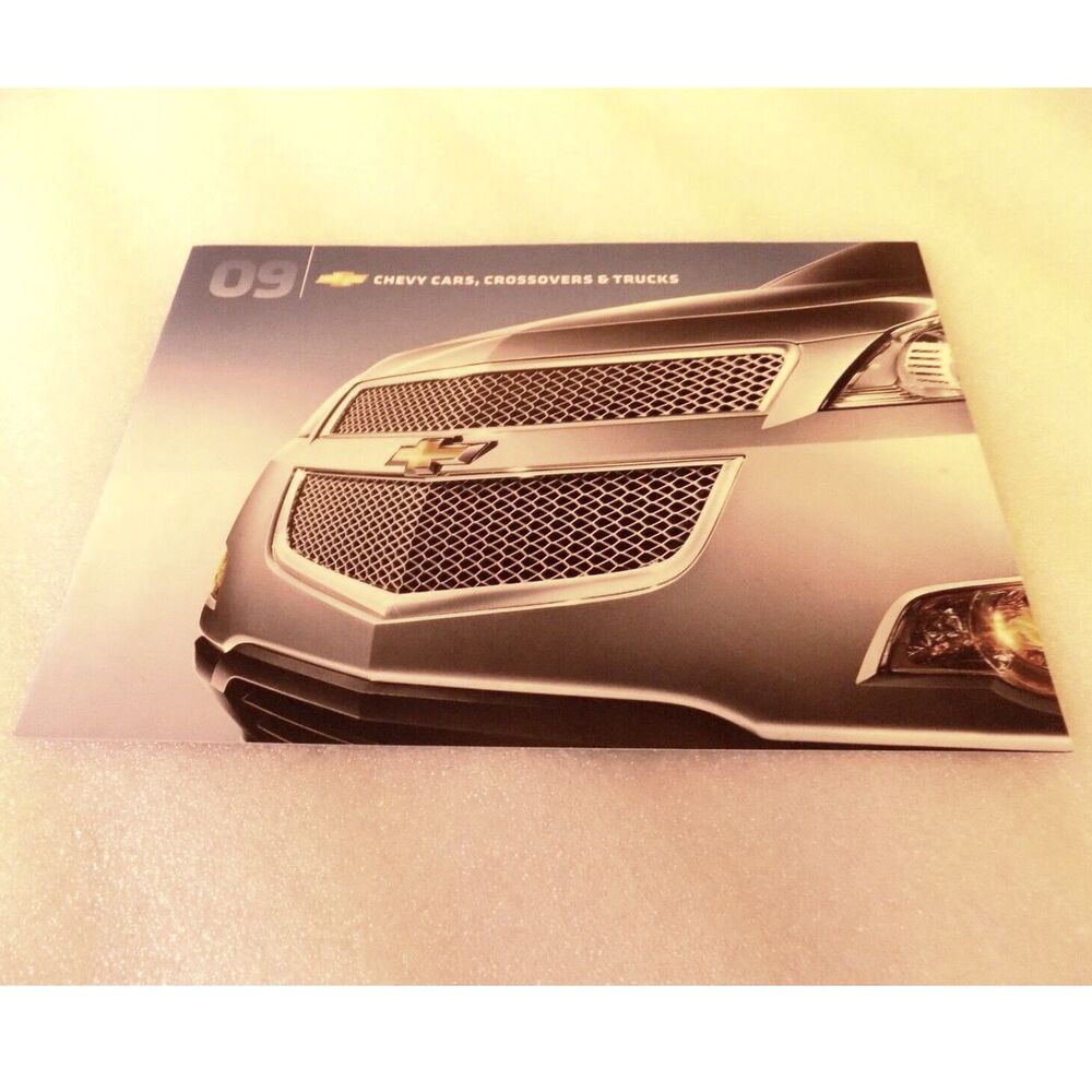 2009 Chevy Cars Crossovers & Trucks Sales Brochure Chevrolet Catalog FULL LINE
